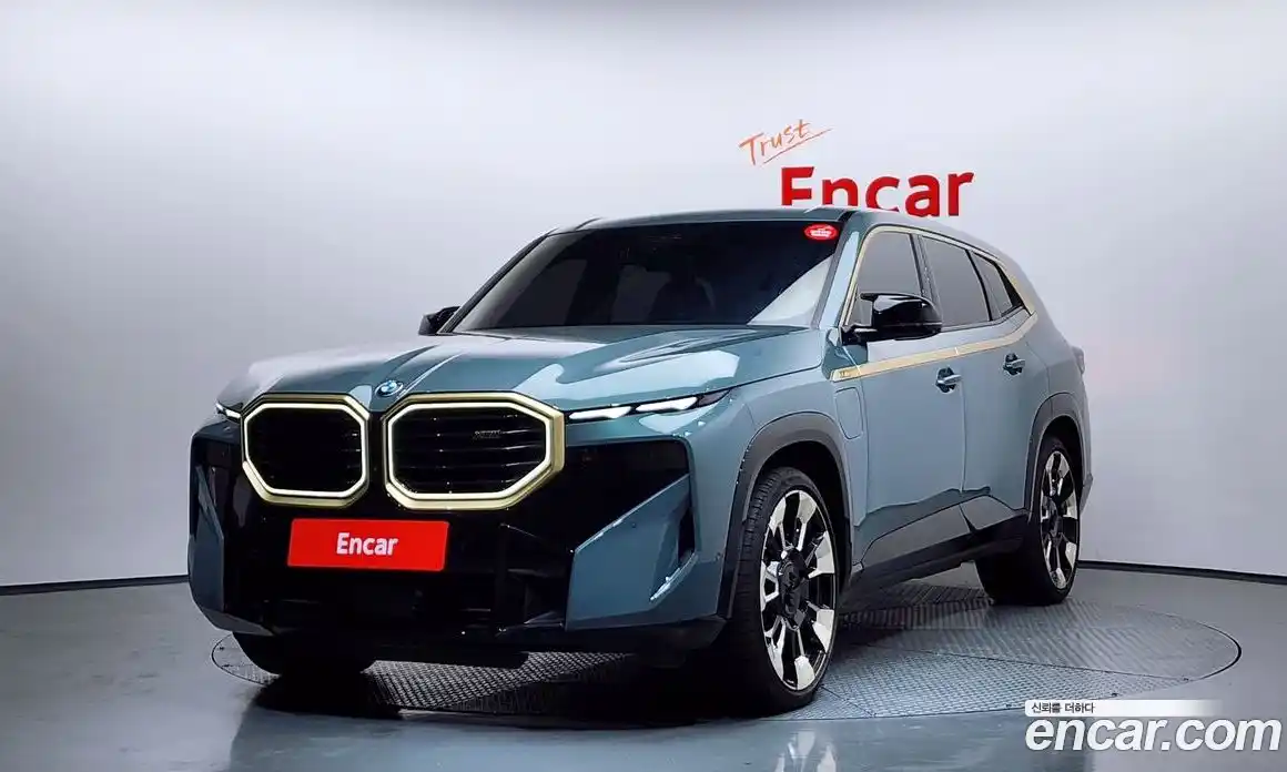 BMW XM 2023 4.4 Автомат в Москве № 590702, фото 1