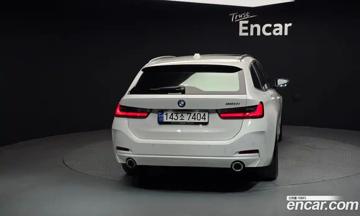 BMW 3-Series 2024 2.0 Автомат в Москве № 590705, фото 4