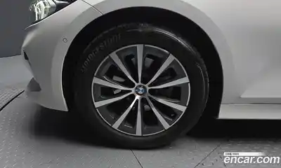 BMW 3-Series 2024 2.0 Автомат в Москве № 590705, миниатюра 5