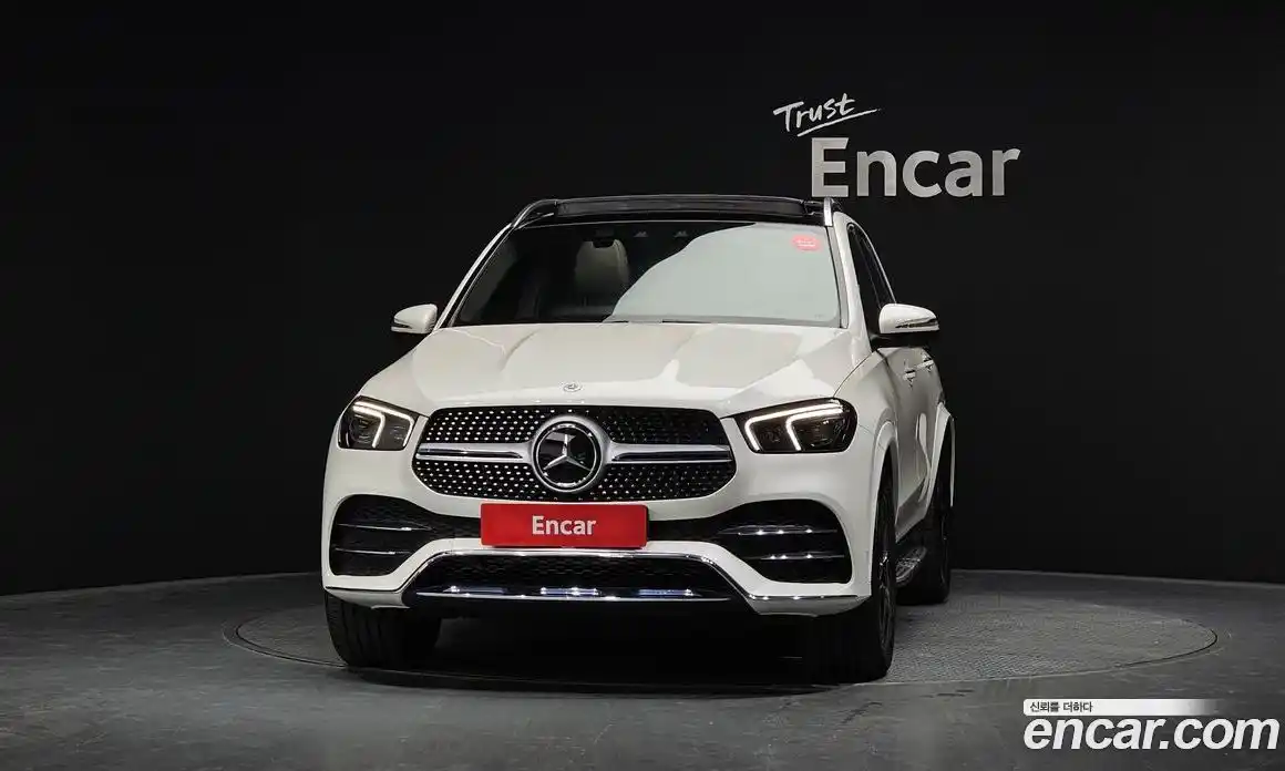Mercedes-Benz GLE-Class 2021 3.0 Автомат в Москве № 592770, фото 3