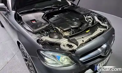 Mercedes-Benz E-Class 2017 1.9 Автомат в Москве № 592784, миниатюра 6