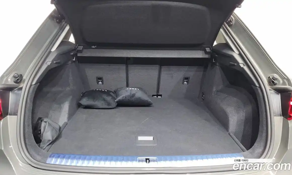 Audi Q3 2024 2.0 Автомат в Москве № 592878, фото 20