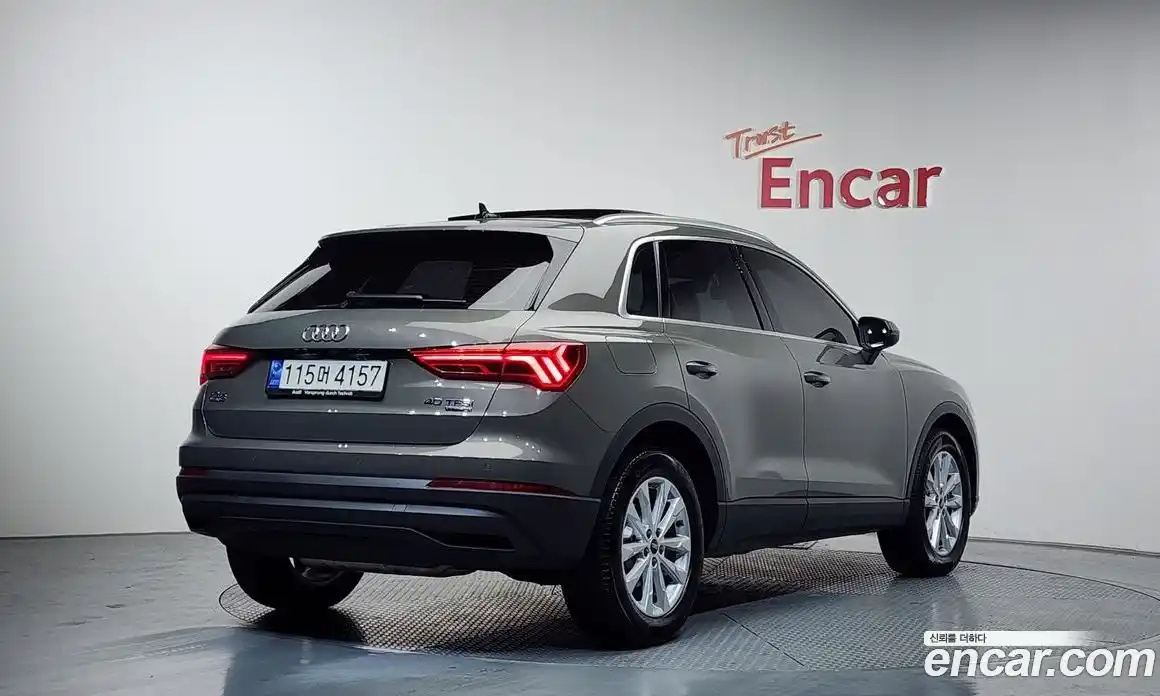 Audi Q3 2024 2.0 Автомат в Москве № 592878, фото 2