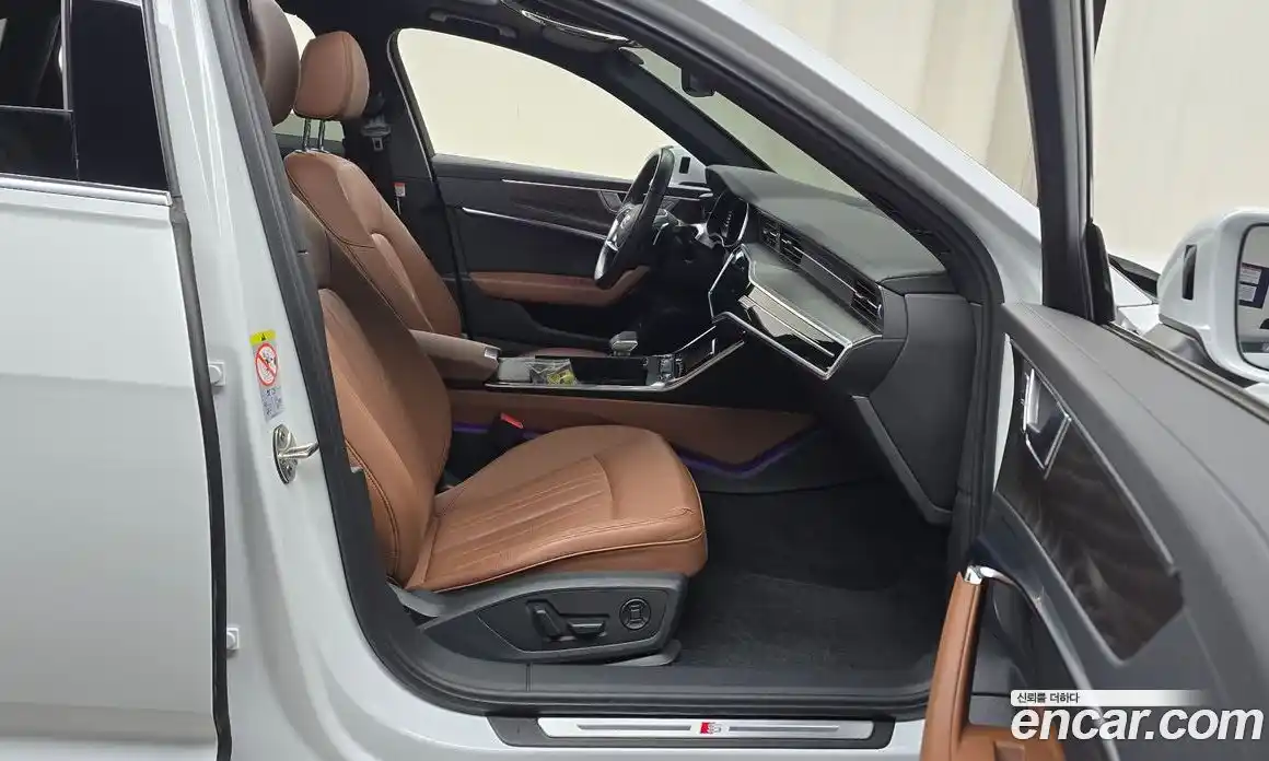 Audi A6 2023 2.0 Автомат в Москве № 592939, фото 11