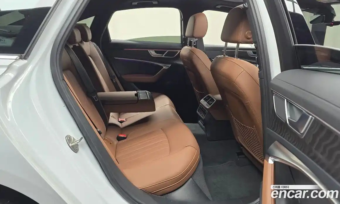 Audi A6 2023 2.0 Автомат в Москве № 592939, фото 12