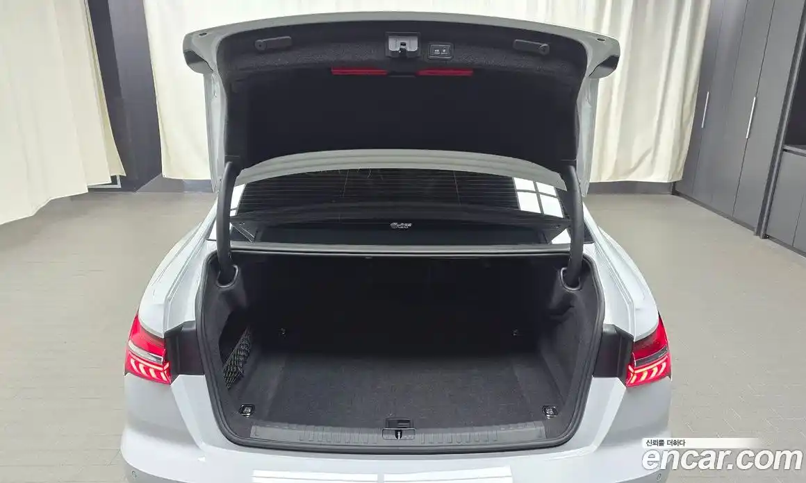 Audi A6 2023 2.0 Автомат в Москве № 592939, фото 20