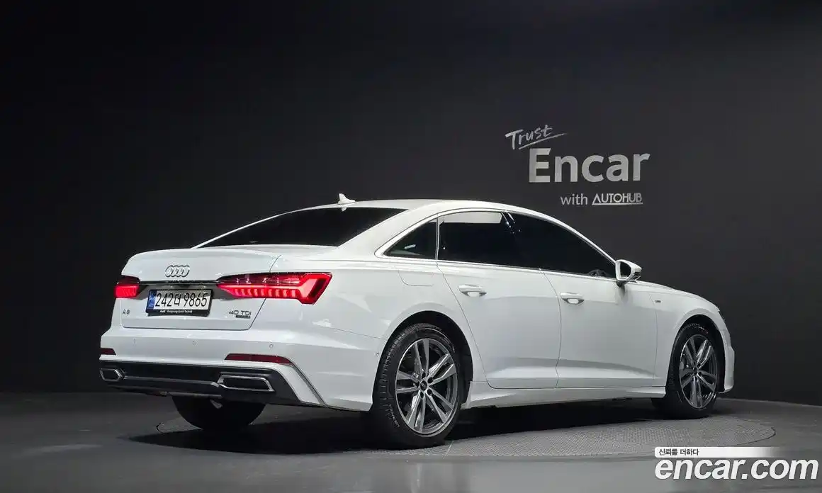 Audi A6 2023 2.0 Автомат в Москве № 592939, фото 2