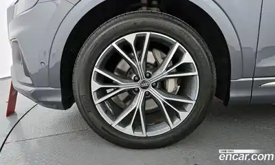 Audi Q8 2021 3.0 Автомат в Москве № 593031, миниатюра 5