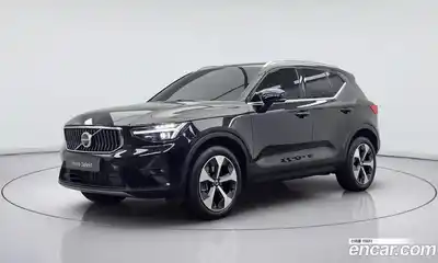Volvo XC40, 2024