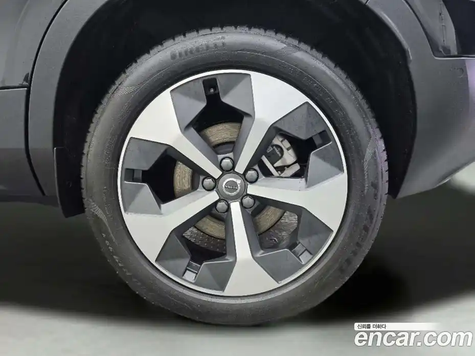 Volvo XC40 2024 2.0 Автомат в Москве № 593820, фото 5