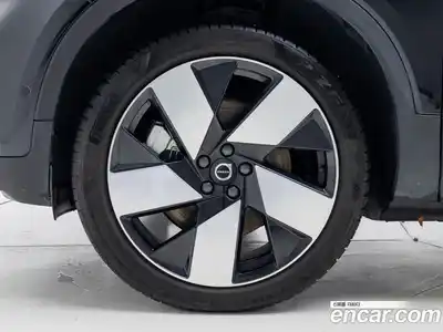 Volvo XC40 2024 0.2 Автомат в Москве № 593848, миниатюра 5