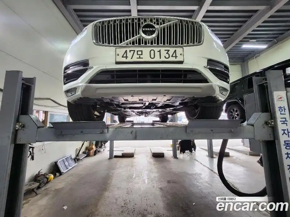 Volvo XC90 2017 2.0 Автомат в Москве № 593954, фото 1