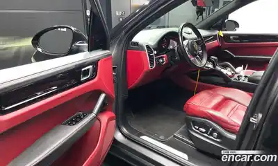 Porsche Cayenne 2019 3.0 Автомат в Москве № 594200, миниатюра 10