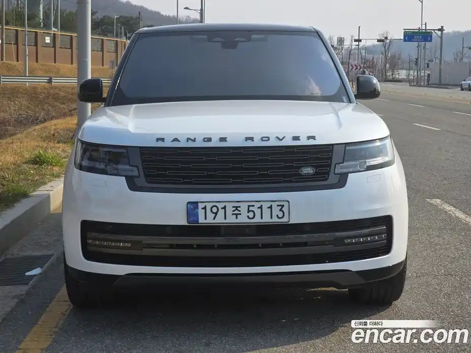 Land Rover Range-Rover 2023 4.4 Автомат в Москве № 594928, фото 3