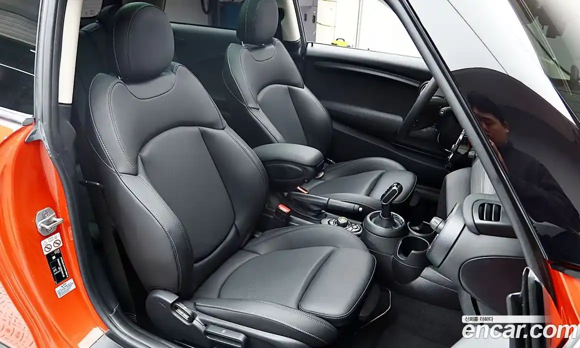 Mini Cooper 2021 1.5 Автомат в Москве № 595241, фото 9