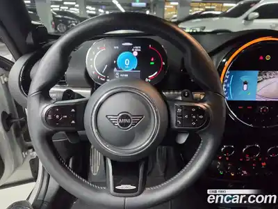 Mini Clubman 2023 2.0 Автомат в Москве № 595254, миниатюра 6