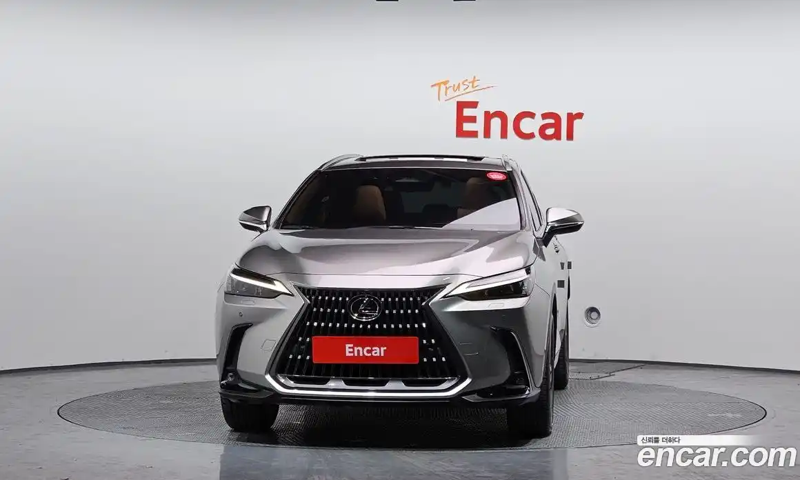 Lexus NX 2023 2.5 Автомат в Москве № 595549, фото 3