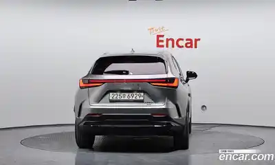 Lexus NX 2023 2.5 Автомат в Москве № 595549, миниатюра 4