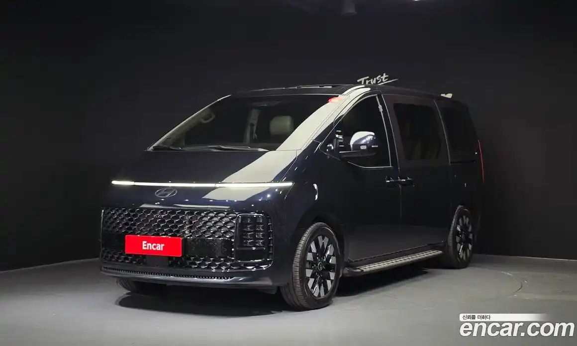 Hyundai Staria 2025 1.6 Автомат в Москве № 608049, фото 1