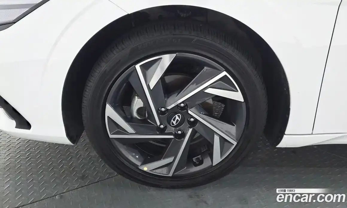 Hyundai Avante 2025 1.6 Автомат в Москве № 608137, фото 4