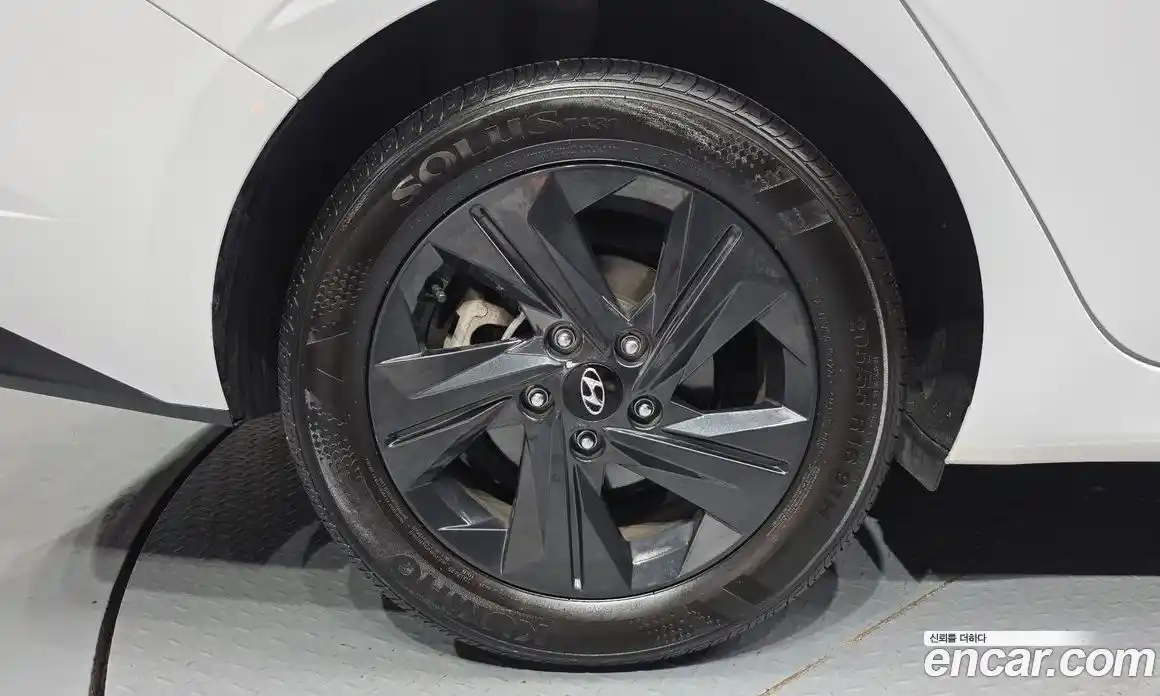 Hyundai Avante 2023 1.6 Автомат в Москве № 608512, фото 5