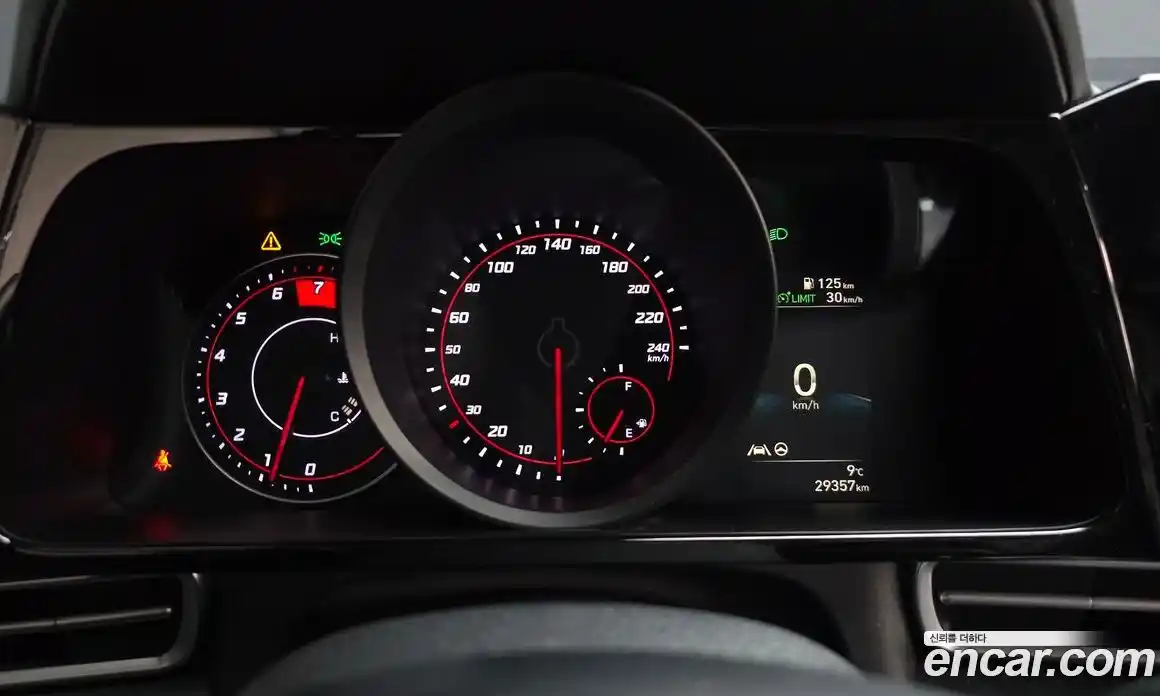 Hyundai Avante 2023 1.6 Автомат в Москве № 608512, фото 8