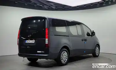 Hyundai Staria 2024 2.2 Автомат в Москве № 608652, миниатюра 2