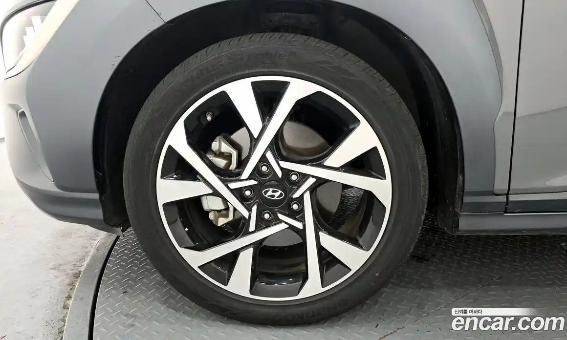 Hyundai Kona 2022 1.6 Автомат в Москве № 608668, фото 5