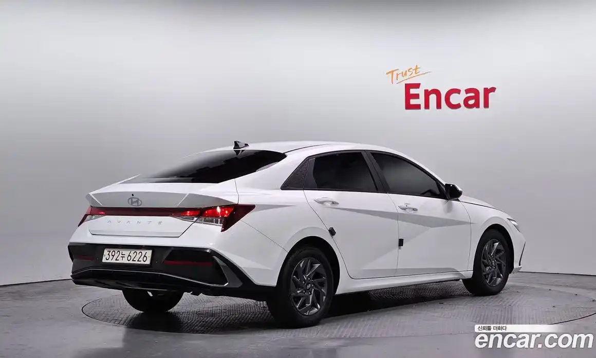 Hyundai Avante 2024 1.6 Автомат в Москве № 608980, фото 2