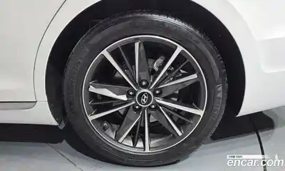 Hyundai Grandeur 2020 3.3 Автомат в Москве № 609189, миниатюра 4