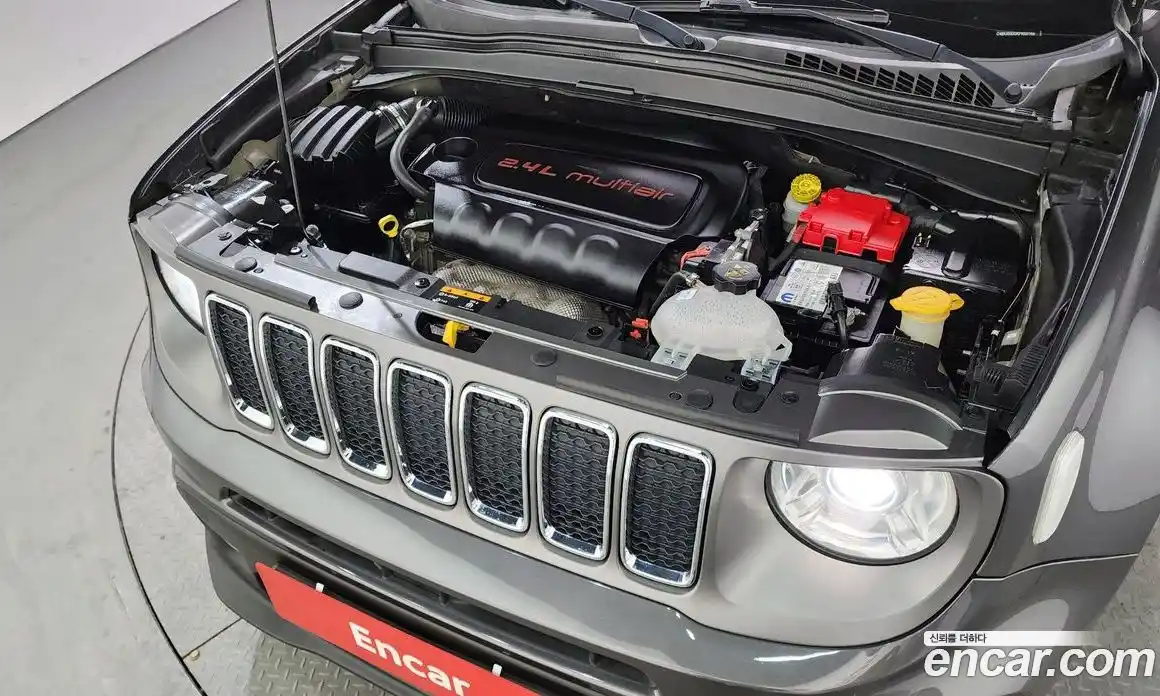 Jeep Renegade 2019 2.4 Автомат в Москве № 609669, фото 6