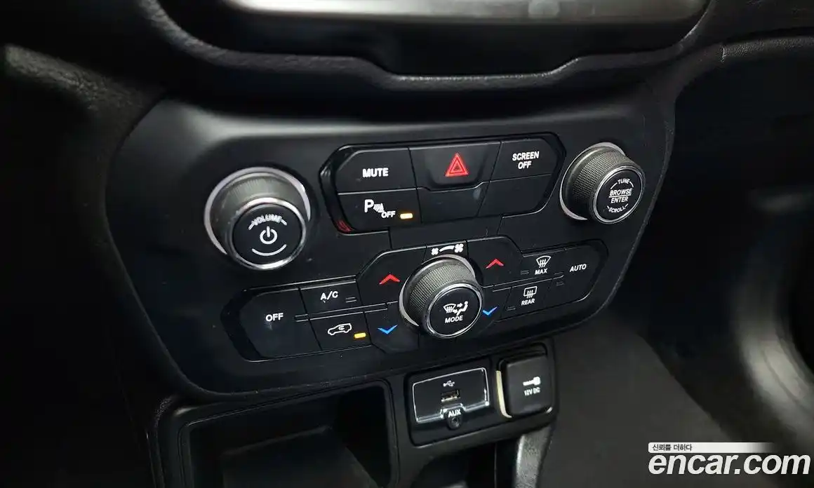 Jeep Renegade 2018 2.4 Автомат в Москве № 609709, фото 18