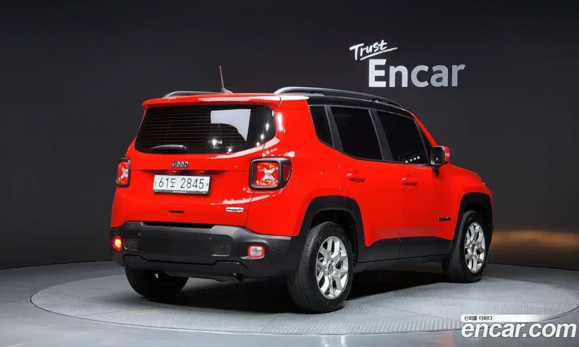Jeep Renegade 2018 2.4 Автомат в Москве № 609709, фото 2