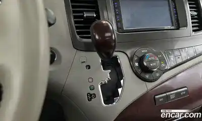 Toyota Sienna 2014 3.5 Автомат в Москве № 609869, миниатюра 9