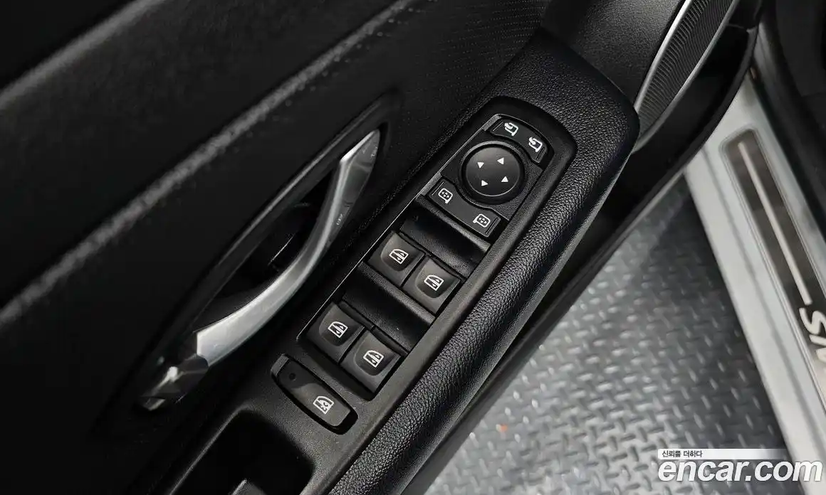 Renault SM3 2017 1.6 Автомат в Москве № 610016, фото 12