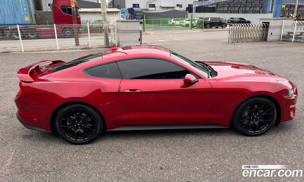 Ford Mustang 2021 2.3 Автомат в Москве № 610307, фото 3