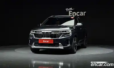 Kia Seltos 2023 1.6 Автомат в Москве № 610920, миниатюра 3