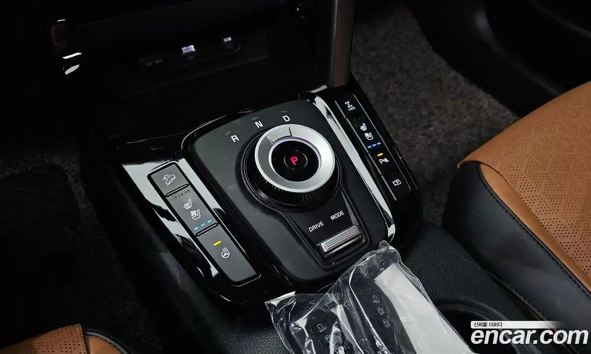 Kia Seltos 2023 1.6 Автомат в Москве № 610920, фото 9