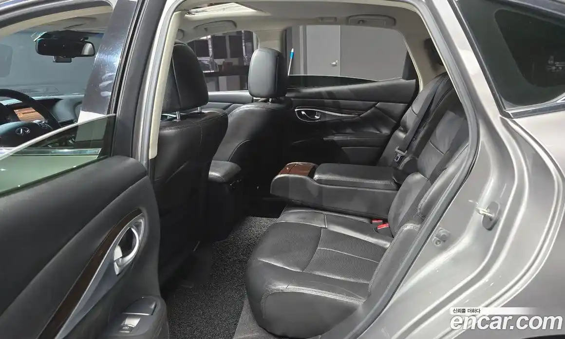 Infiniti M 2013 3.7 Автомат в Москве № 611024, фото 13