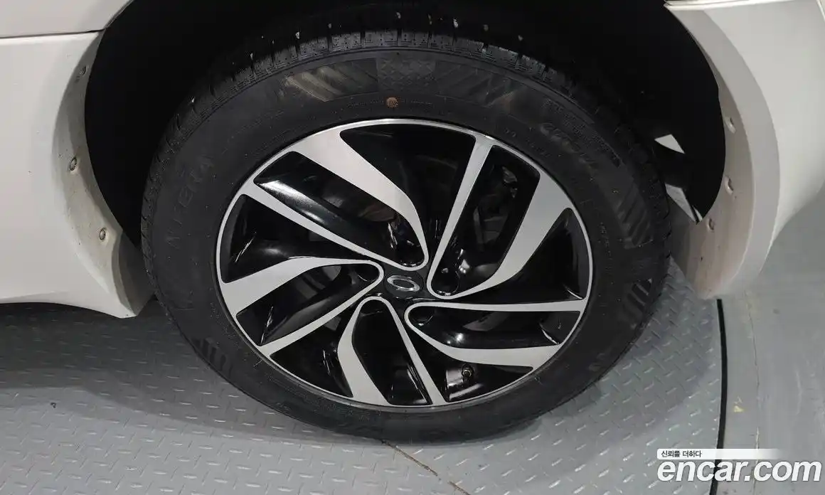 Renault QM5 2016 2.0 Автомат в Москве № 611500, фото 9