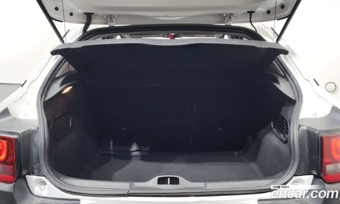 Citroen C4 Cactus 2017 1.6 Автомат в Москве № 611921, фото 20