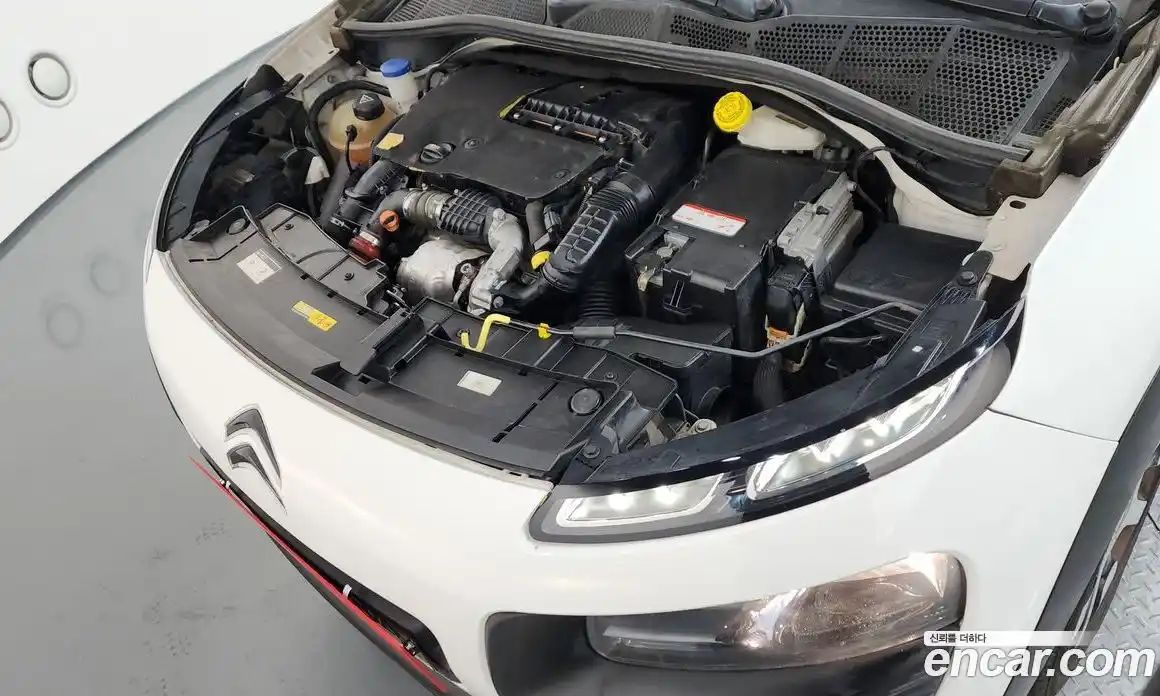 Citroen C4 Cactus 2017 1.6 Автомат в Москве № 611921, фото 6