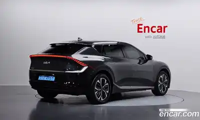 Kia EV6 2023 0.1 Автомат в Москве № 613197, миниатюра 2