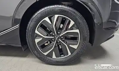 Kia EV6 2023 0.1 Автомат в Москве № 613197, миниатюра 5