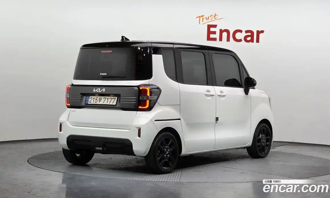 Kia Ray 2024 1.0 Автомат в Москве № 613609, фото 2