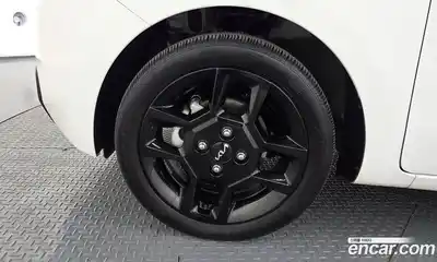 Kia Ray 2024 1.0 Автомат в Москве № 613609, миниатюра 5