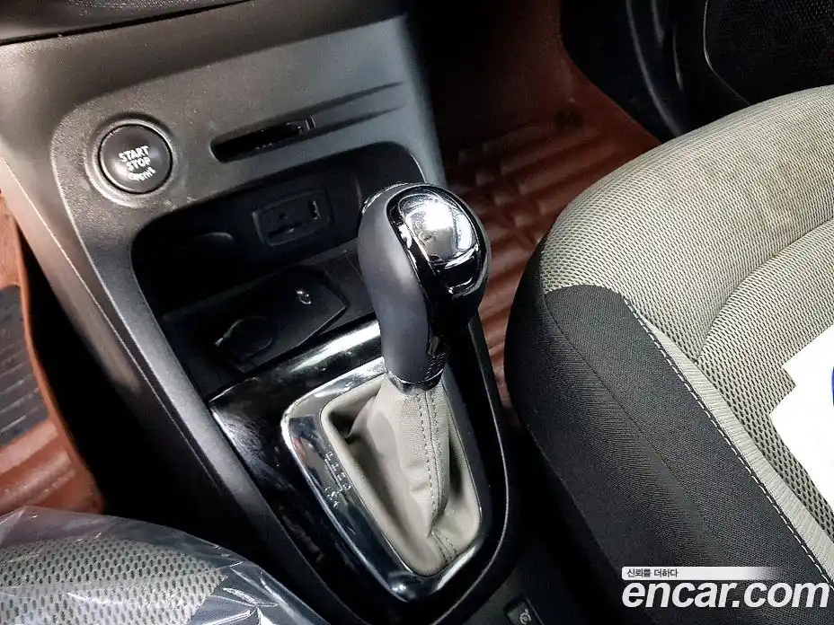 Renault QM3 2014 1.5 Автомат в Москве № 614192, фото 13