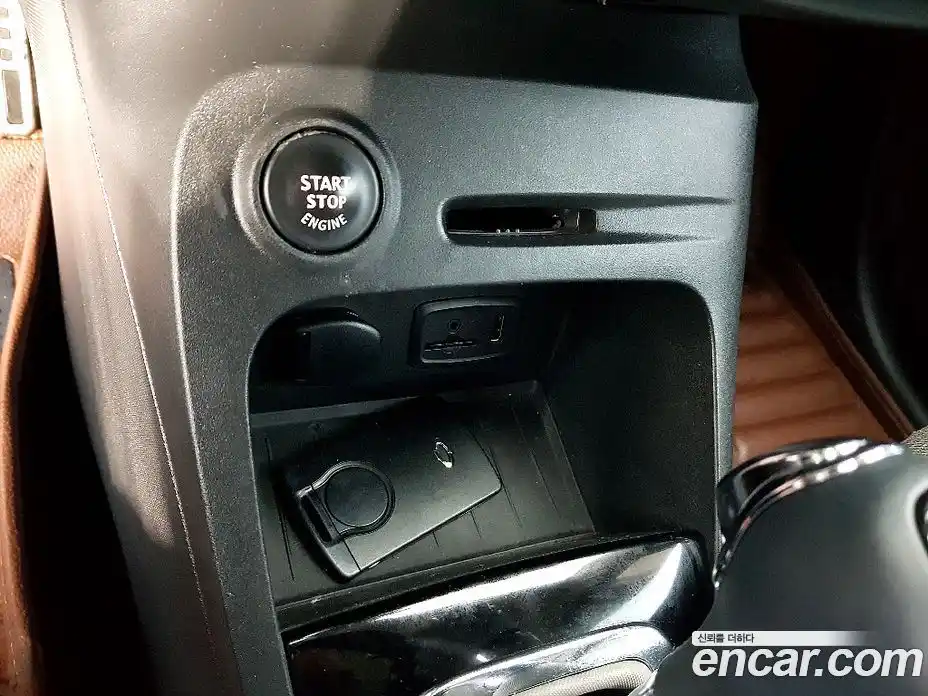 Renault QM3 2014 1.5 Автомат в Москве № 614192, фото 14