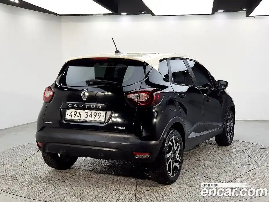 Renault QM3 2014 1.5 Автомат в Москве № 614192, фото 4