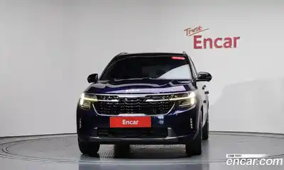 Kia Seltos 2023 1.6 Автомат в Москве № 614272, миниатюра 2